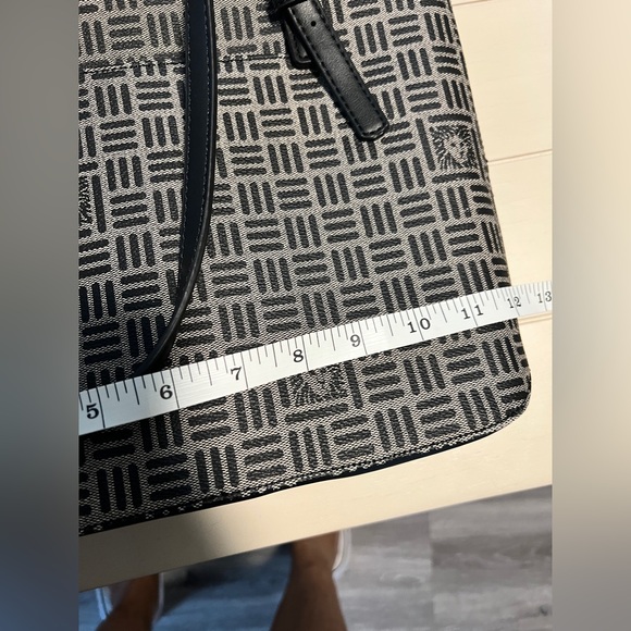 Ann Klein Tote Bag - Picture 6 of 7